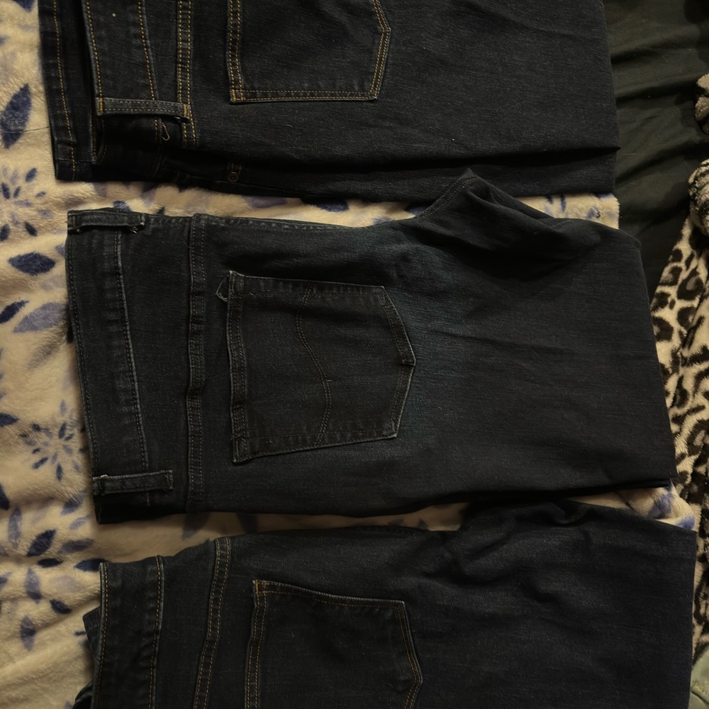 Brand new six pairs 1 Levi 1Lee 2Gloria Vanderbilt 2 Saint John’s Bay